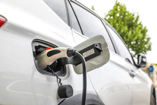 朗新科技直击新能源汽车充电痛点，聚合充电前景广阔